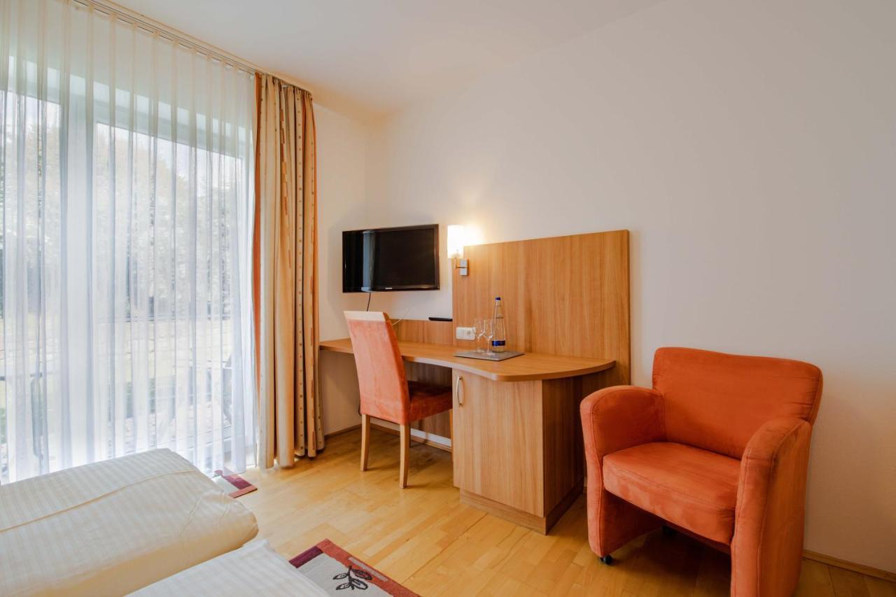 Gasthaus Hotel Ostermeier Attenkirchen Exteriör bild