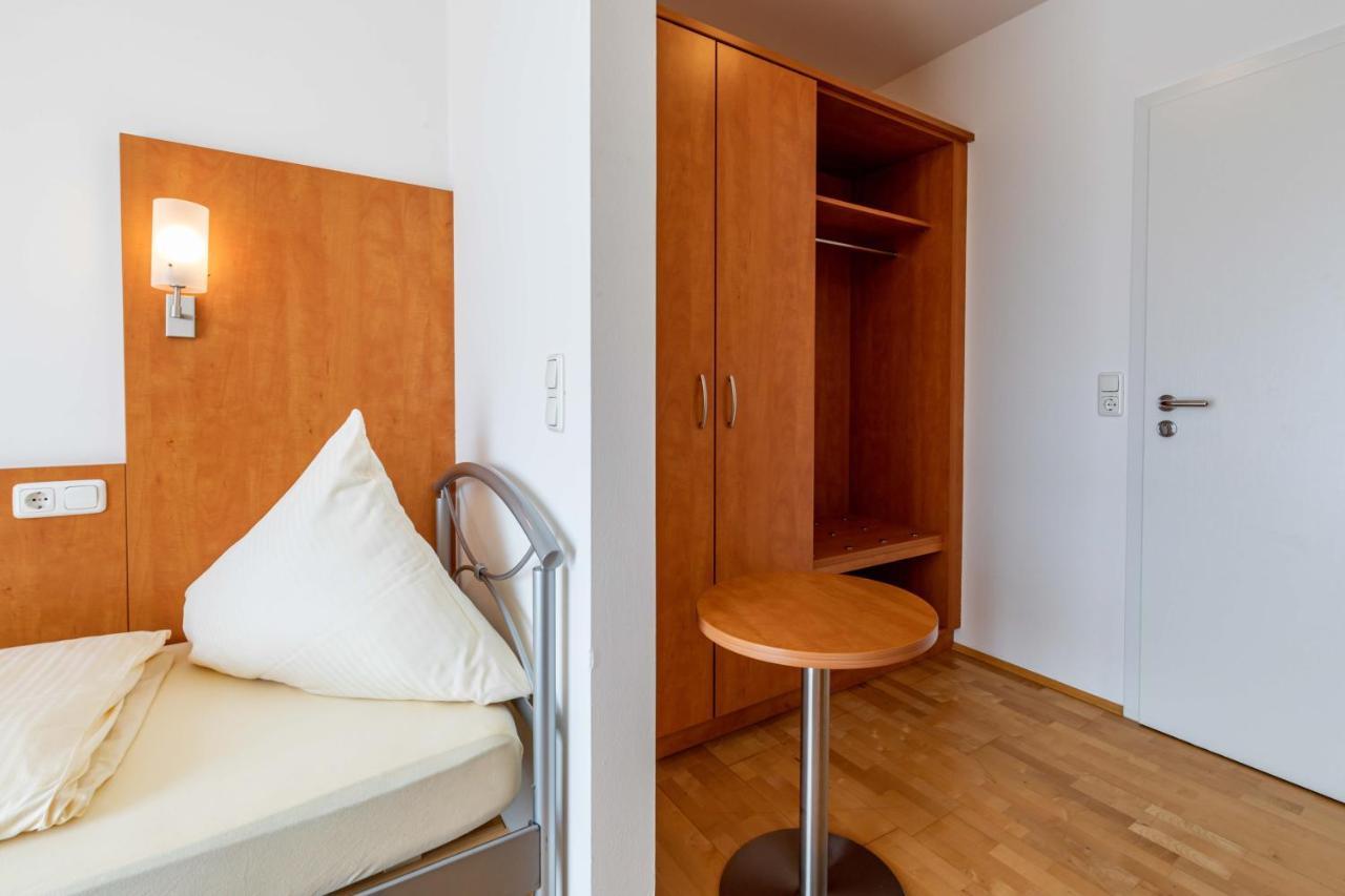 Gasthaus Hotel Ostermeier Attenkirchen Exteriör bild