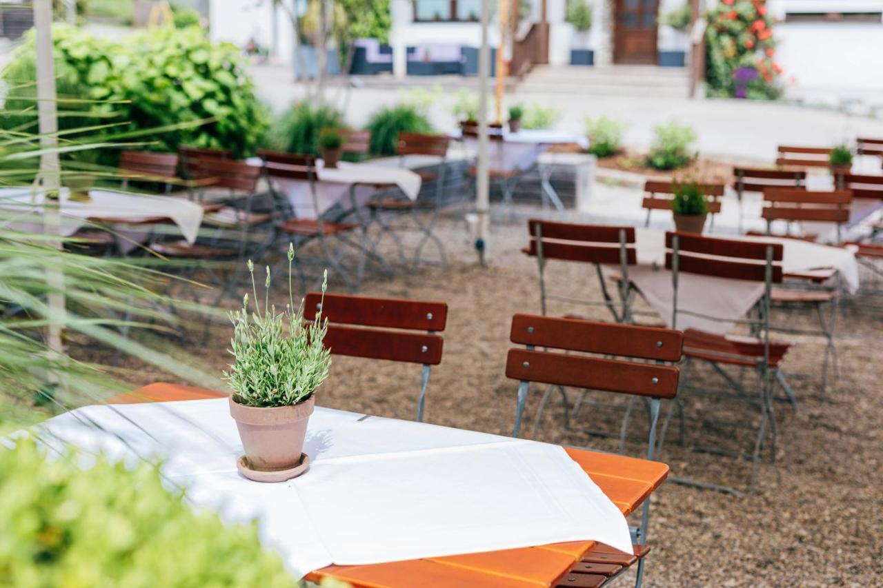 Gasthaus Hotel Ostermeier Attenkirchen Exteriör bild