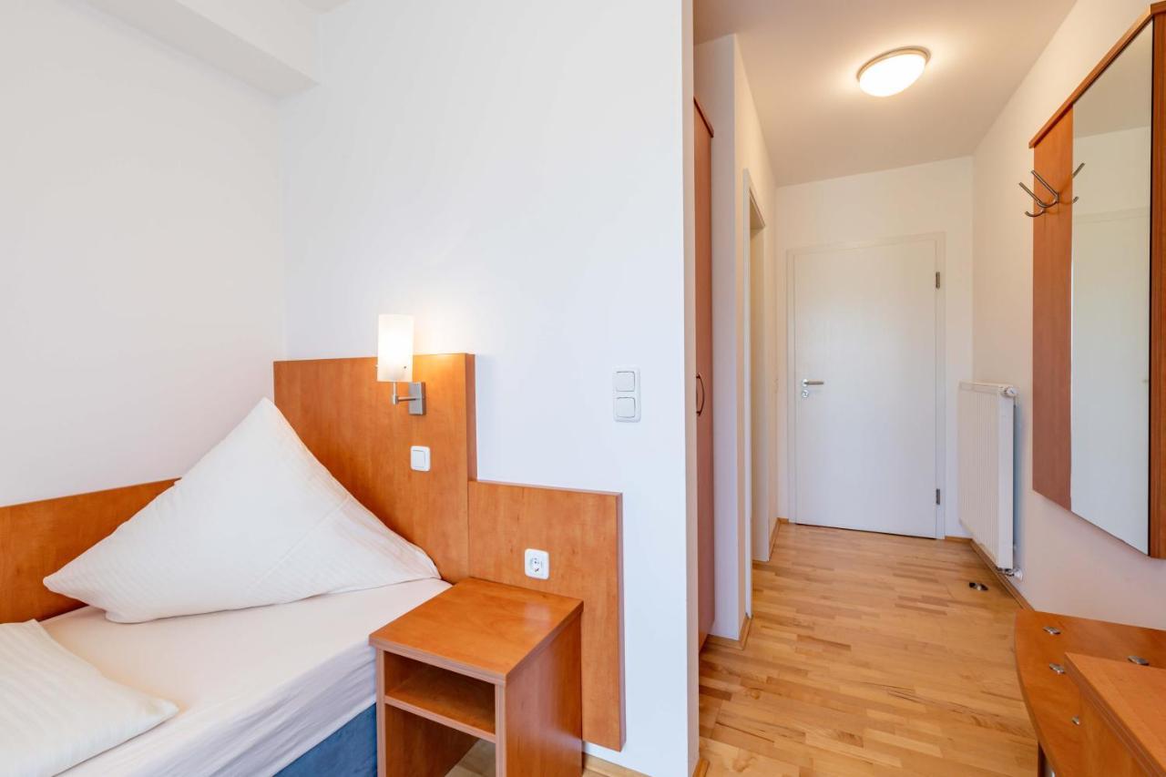 Gasthaus Hotel Ostermeier Attenkirchen Exteriör bild